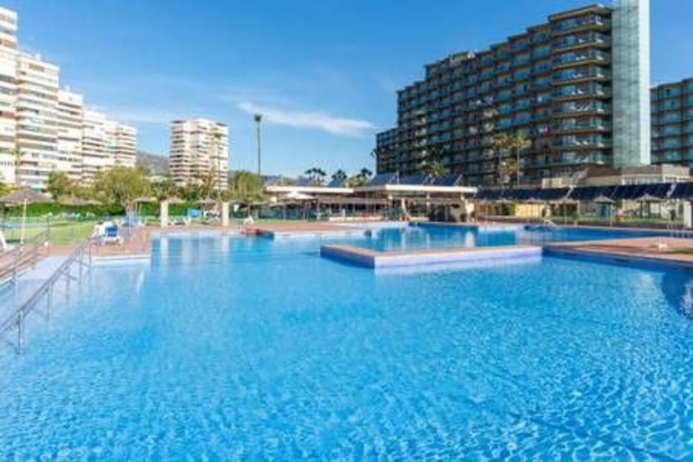 Playamar Waterfront Exclusive Apartment And Views Tower 2 Fl 14 Торремолинос Экстерьер фото