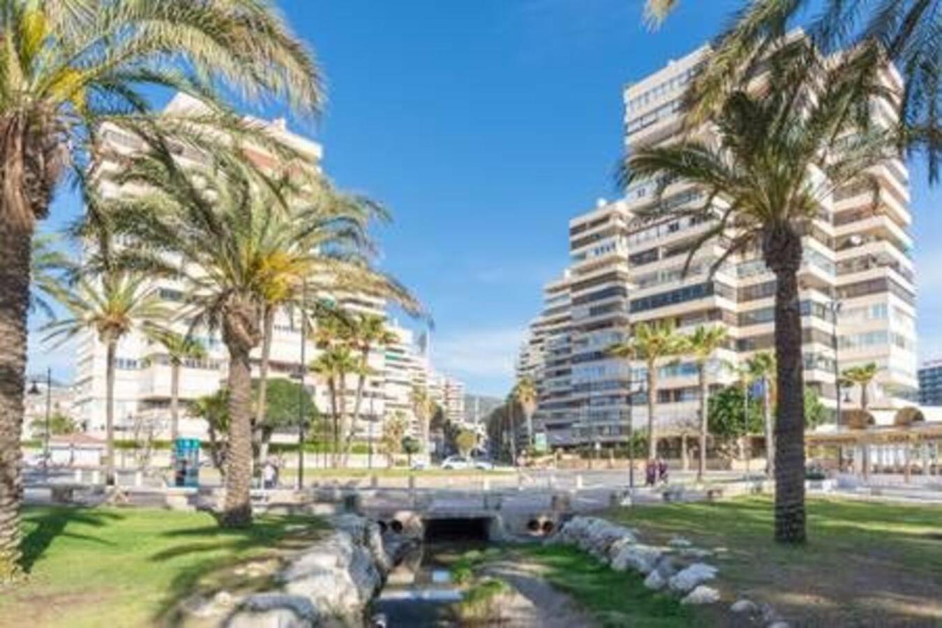 Playamar Waterfront Exclusive Apartment And Views Tower 2 Fl 14 Торремолинос Экстерьер фото
